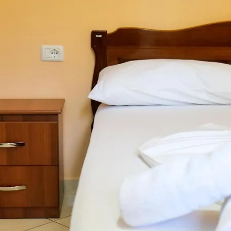 Ilias House Konukevi Ksamil