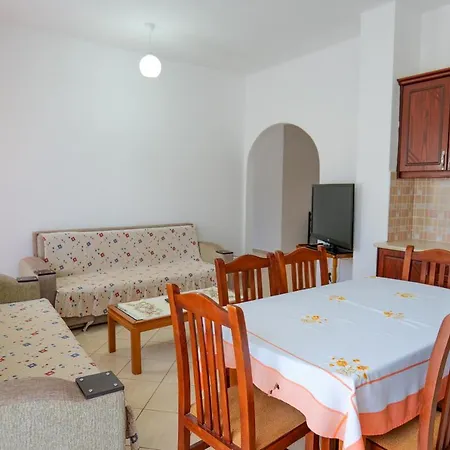 Ilias House Konukevi Ksamil