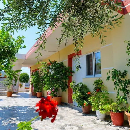 Ilias House *