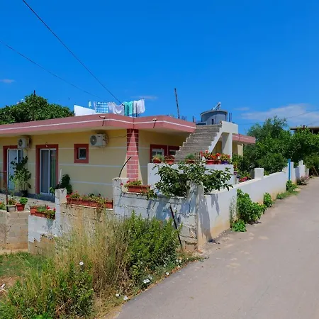 Casa de hóspedes Ilias House