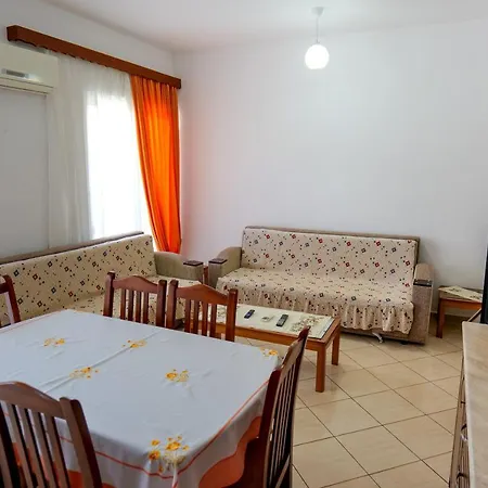 Ilias House Vendégház *