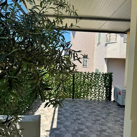 Gæstehus Ilias House Ksamil