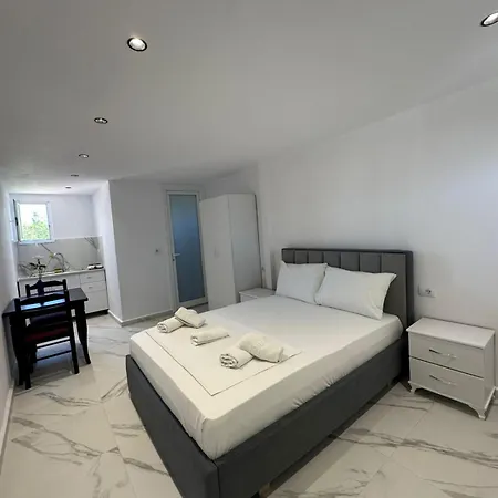 Ilias House
