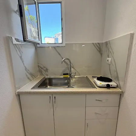 Ilias House Gæstehus 3*