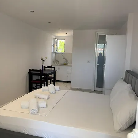 Gæstehus Ilias House 3*