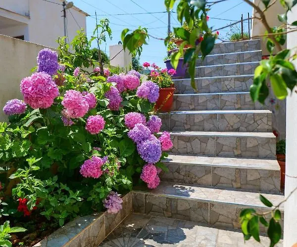 Ilias House 3* Ksamil